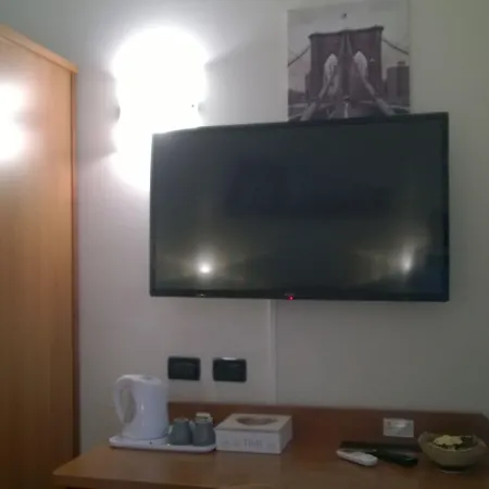 Alle Scuole בית הארחה Granarolo dellʼEmilia