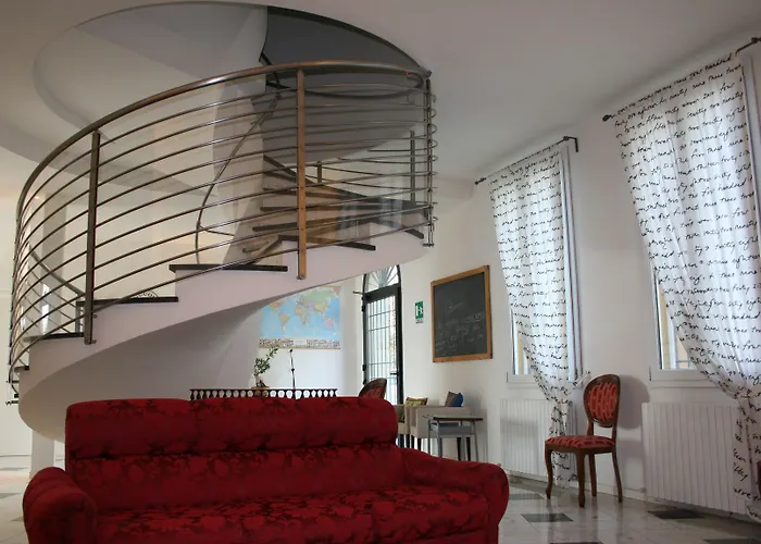 Alle Scuole بيت ضيافة