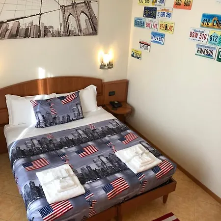 Alle Scuole Pensión Granarolo dellʼEmilia